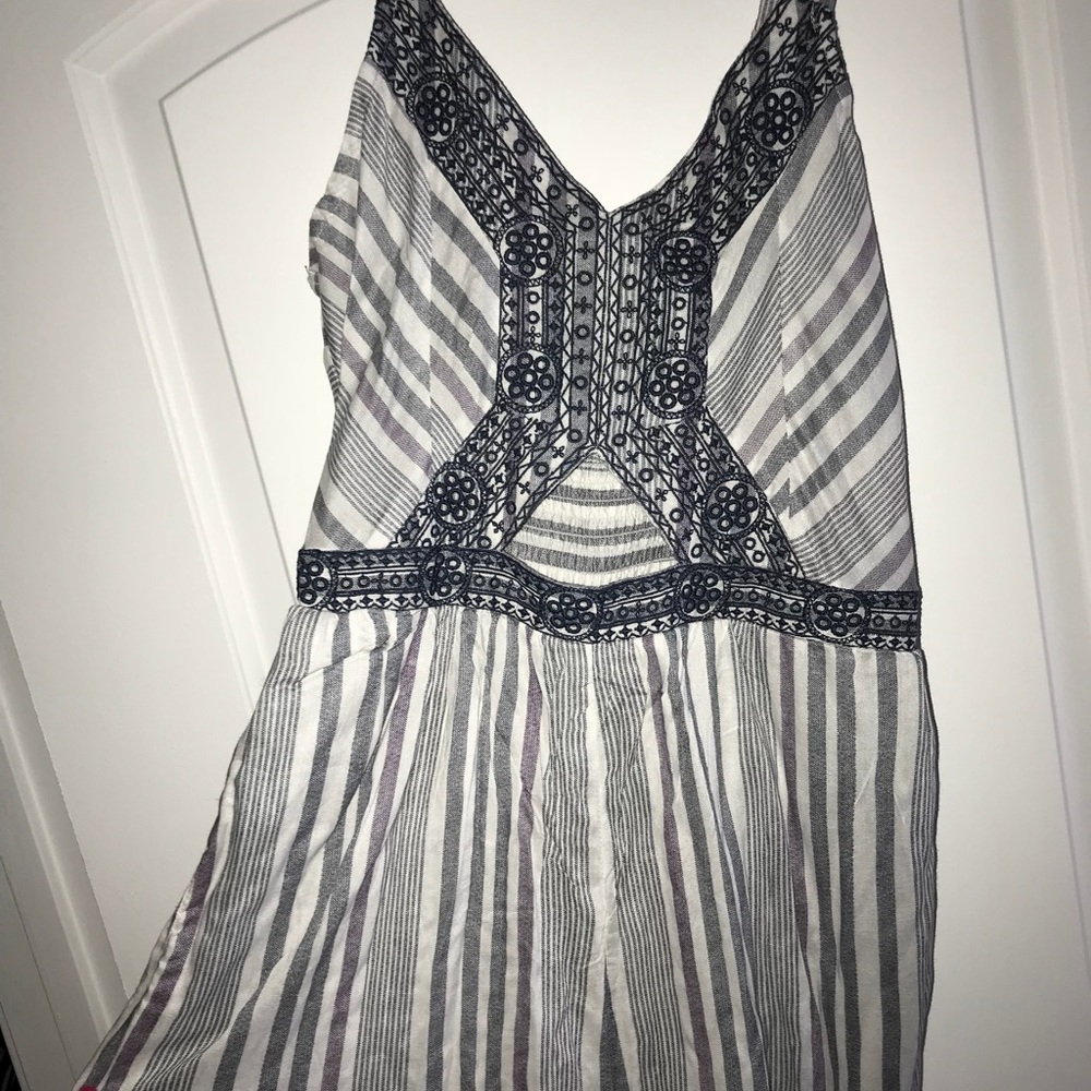 Cute romper!